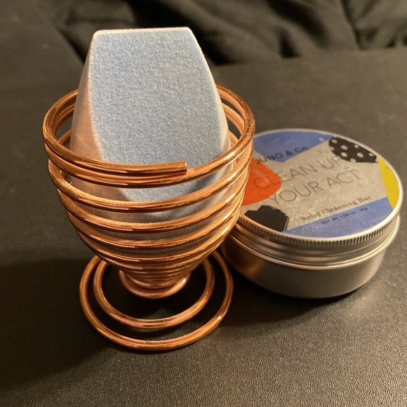 Juno & Co Microfiber Sponge with Holder - Picture 3 of 5